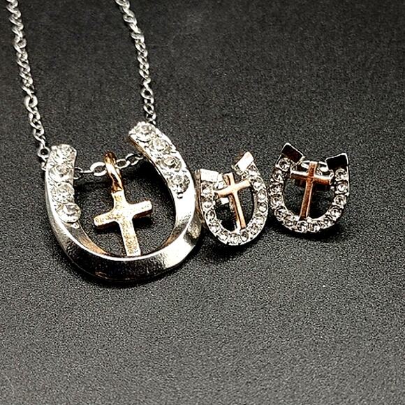 925 Plated Horseshoe Cross Necklace & Earrings Set Christmas Birthday Gift NEW! - Picture 3 of 6
